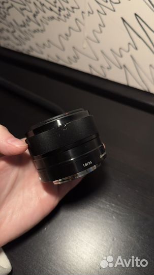 Sony E35 mm F1.8