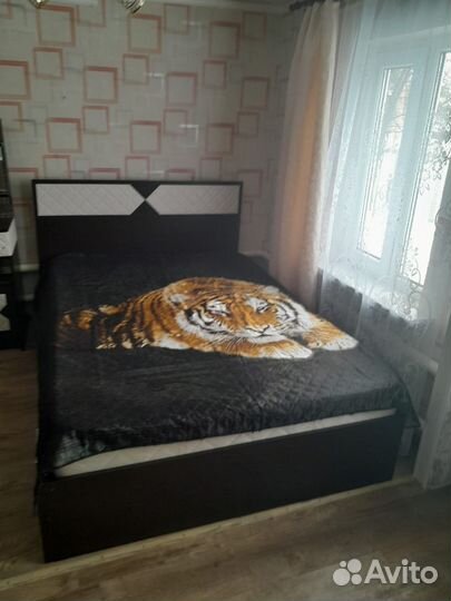 Кровать двуспальная 140200 с бельевыми ящиками