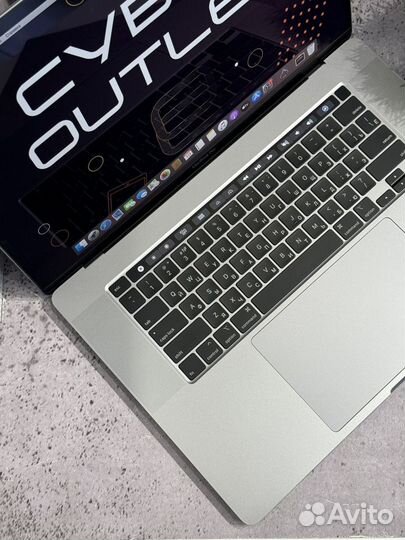 Macbook Pro 16 2019 i7 16 512