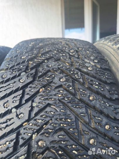 Nokian Tyres Hakkapeliitta 8 215/55 R17