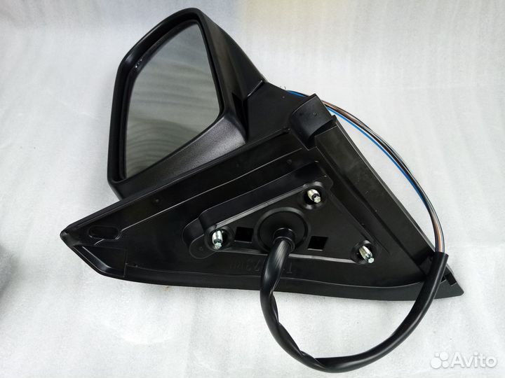 Mazda 323 зеркало правое новое 1998-2003