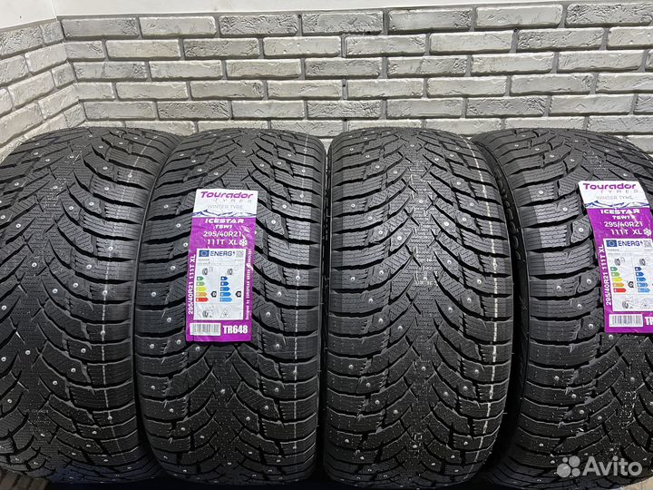 Tourador Winter Pro TSV1 295/40 R21