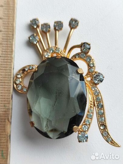 Броши ананас красная и серая винтаж редкость