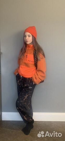 Куртка- толстовка для девушки Bershka 44