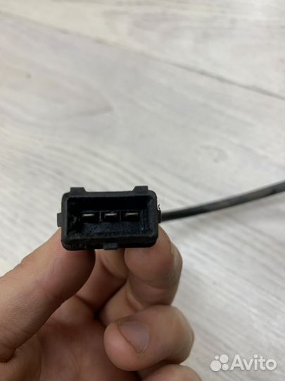 Датчик коленвала Chevrolet aveo 250