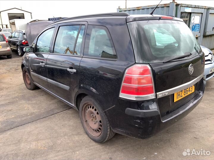 Крыло переднее левое opel zafira B 2006