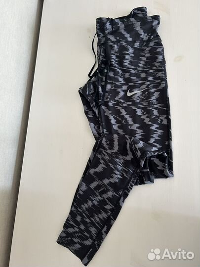 Легинсы спортивные nike б/у р.42