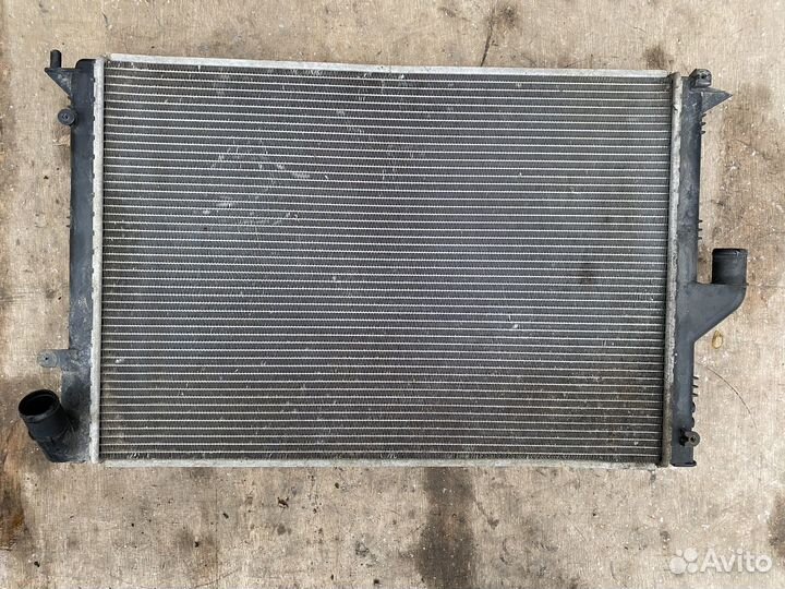 Радиатор охлаждения Nissan Almera G15 Largus