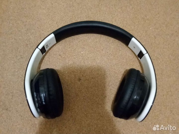 Bluetooth-наушники с микрофоном sven