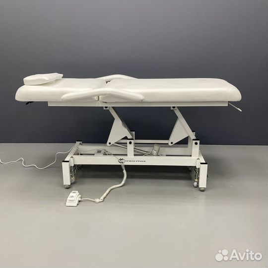 Массажная кушетка с рег удостоверением электро
