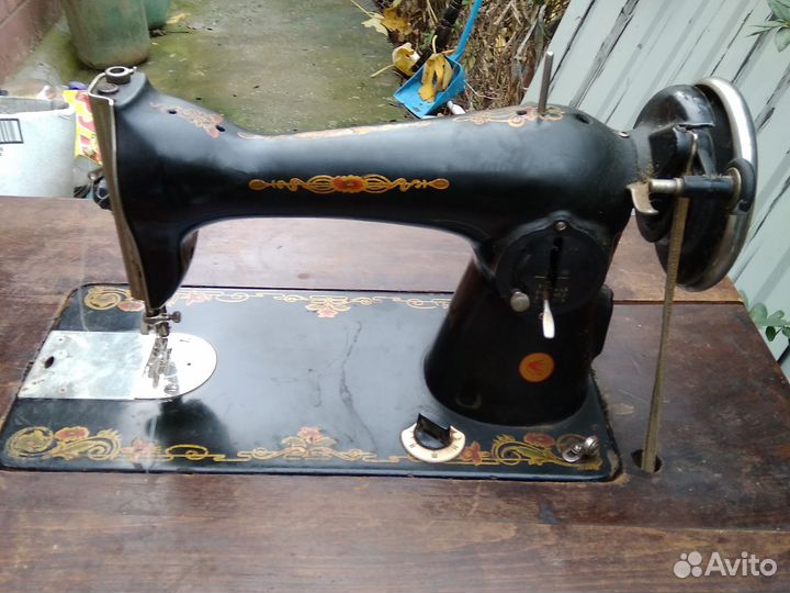 Станина швейной машины