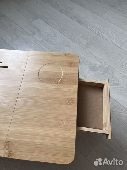 Столик для ноутбука с охлаждением