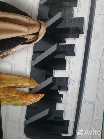 Стильная вешалка sity