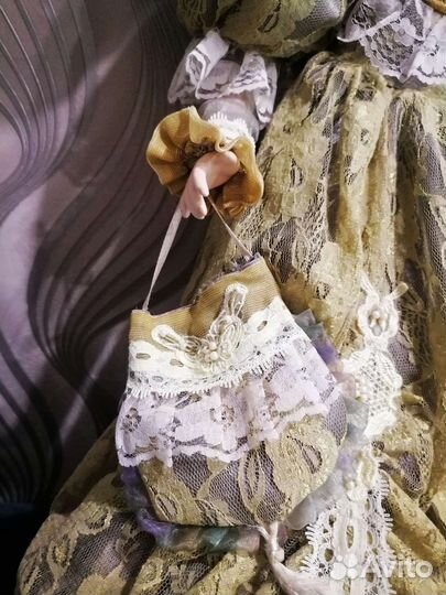 Кукла фарфоровая коллекционная большая