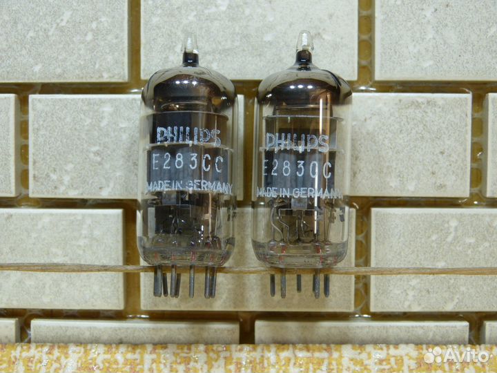 Itub E283CC Philips SQ Nos Пара ламп винтаж