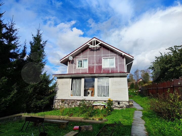 Дом 110 м² на участке 12 сот.