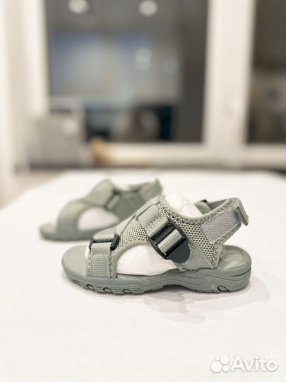 Сандалии reserved