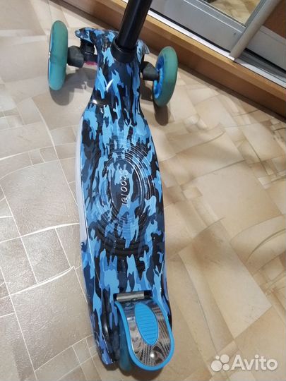 Самокат детский трехколесный