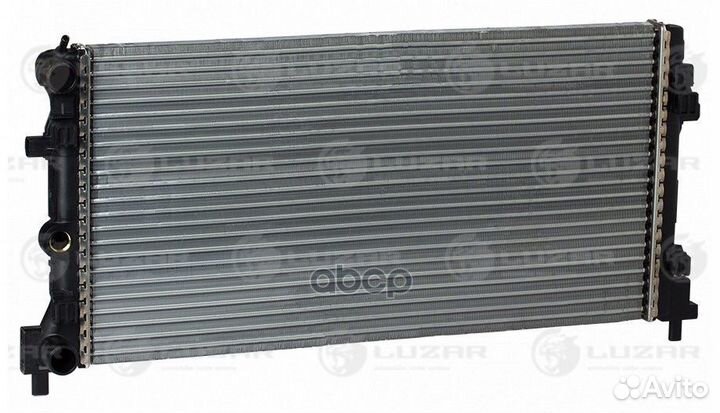 Радиатор 650x328x26 LRc 1853 luzar