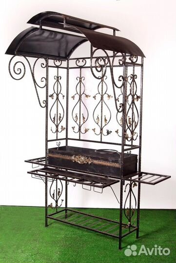Мангал с крышей