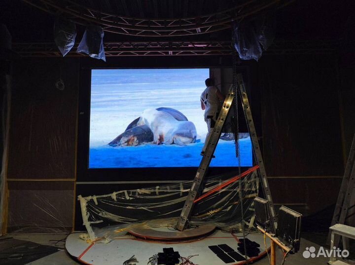 Рекламный экран / Светодиодный экран