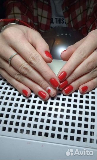 Маникюр педикюр