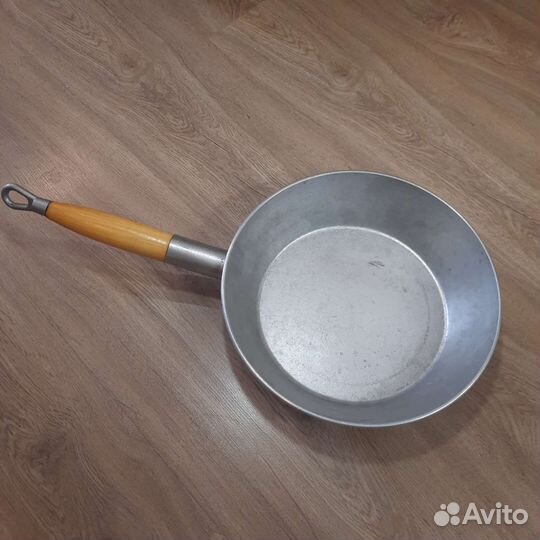 Сковорода для цыпленка табака