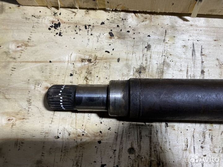 Приводной вал правый Mondeo 4 1,8 дизель МКПП P84