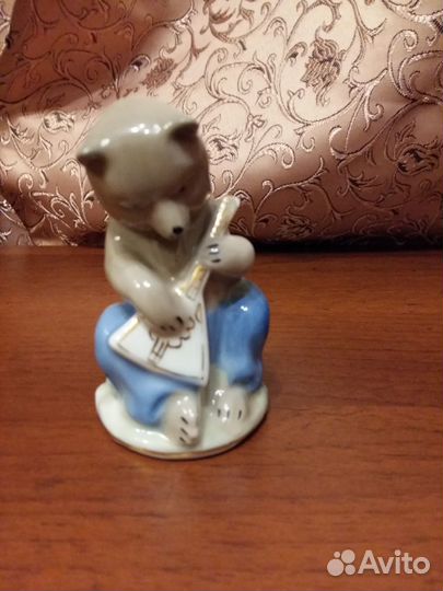 Винтажные фарфоровые статуэтки