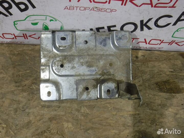 Площадка под акб LADA Granta/Kalina 2 (2011+)