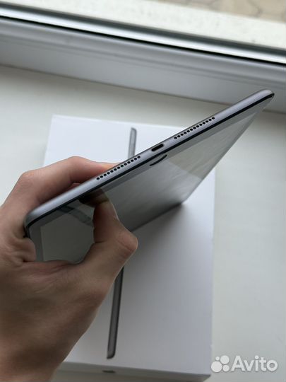 Планшет Apple iPad 9th gen