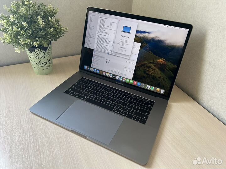 Macbook Pro 15 2019/i9/32гб/1000гб/4гб видео