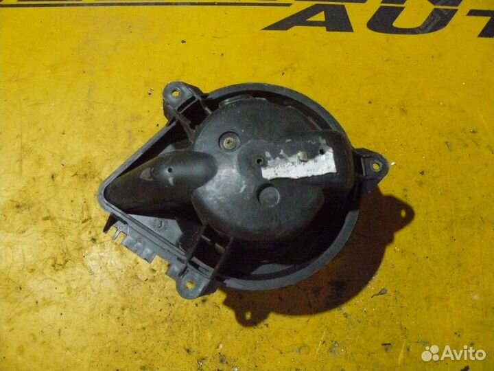 Моторчик отопителя для Renault Scenic Megane 1