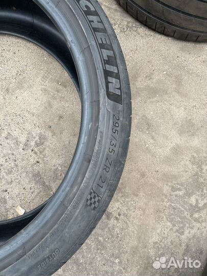 Michelin Pilot Sport 4 S 295/35 R21 107Y