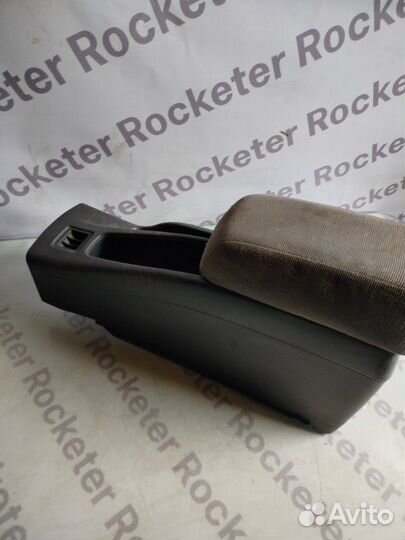 Подлокотник Mitsubishi Mirage 4G 15YJ1859 1999