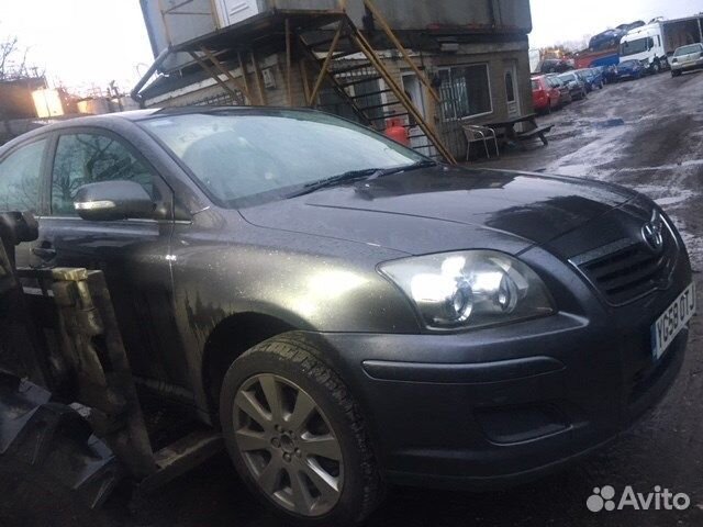 Разбор на запчасти Toyota Avensis 2