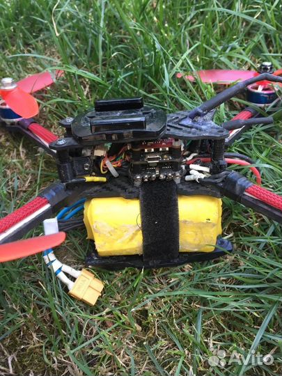 Гоночный квадрокоптер