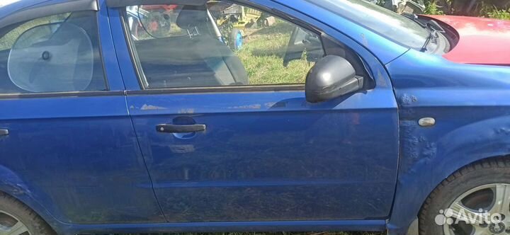 Передняя правая дверь Шевроле Авео седан