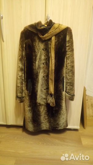 Шуба мутон с капюшоном. Мутон. Размер 50-52