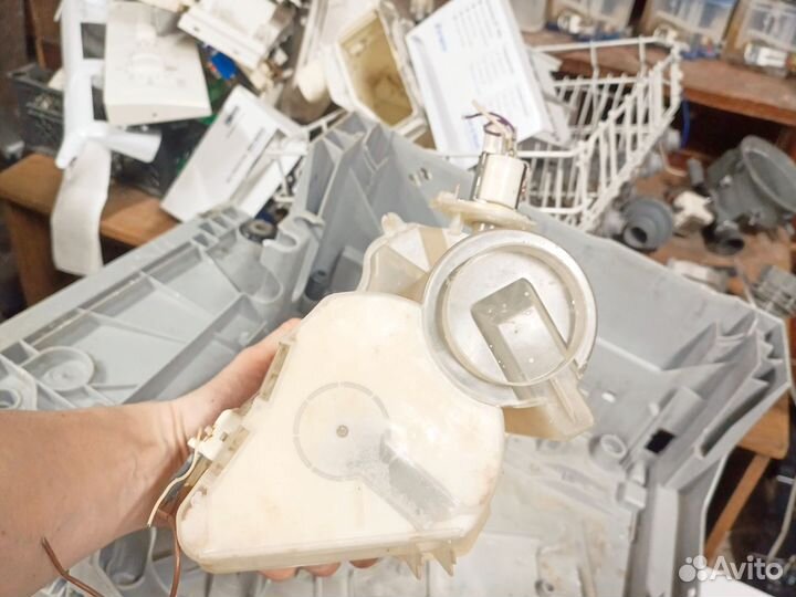 Бачок пластик