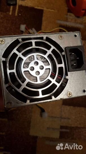 Блок питания для компьютера сервера