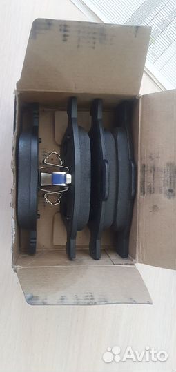 Тормозные колодки Ford передние