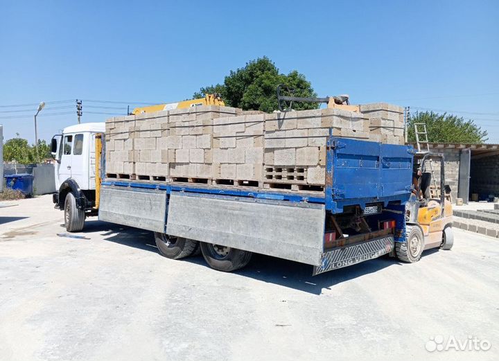 Блок строительный отсевно-керамзитовый