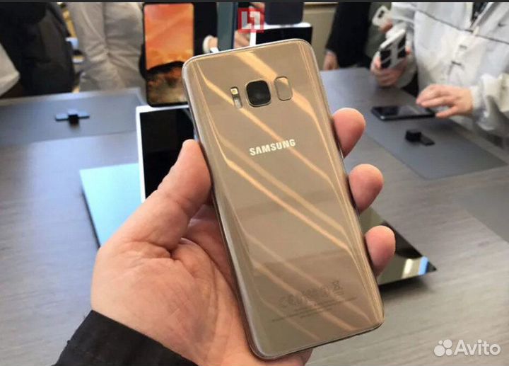 Samsung Galaxy S8, 4/64 ГБ