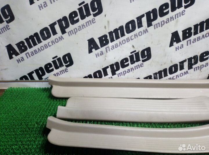 Накладка порога Toyota Vista SV41 3S-FE 1996.06