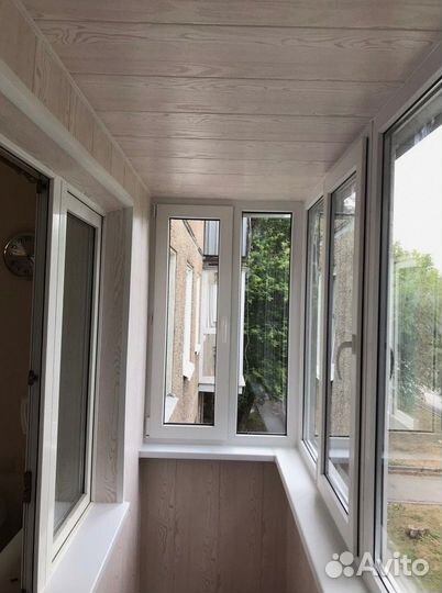 Остекление и отделка балконов под ключ