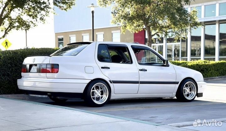 Лип спойлер Volkswagen Vento