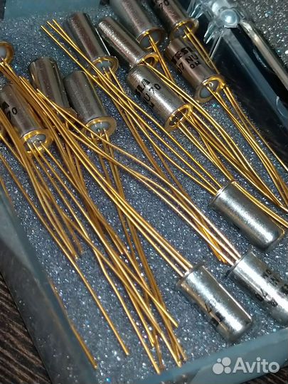 Транзисторы tesla, 107NU70