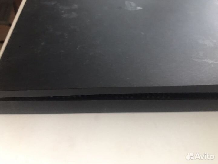Sony ps4 slim