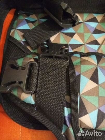 Бескаркасное детское автомобильное кресло